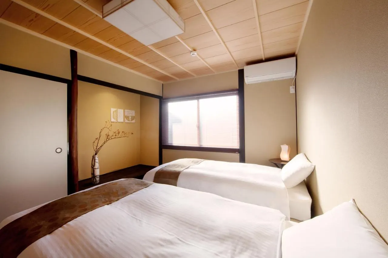 Rinn Tofukuji Kamogawa Kyoto 0*,